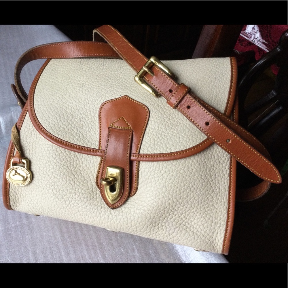 Dooney & Bourke AWL Shoulder Crossbody Vanilla/British Tan